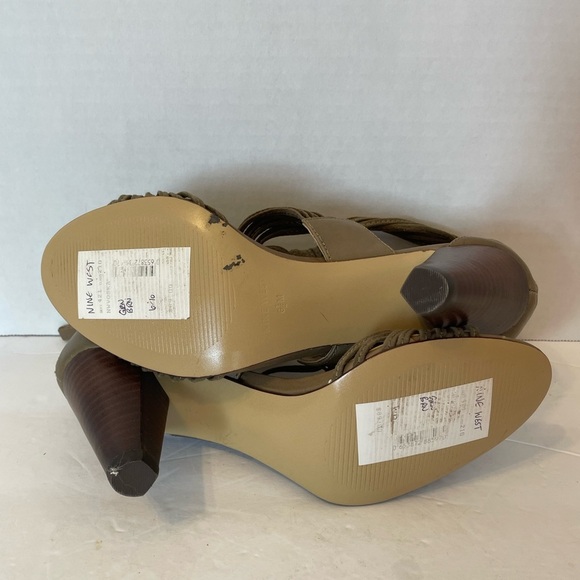 Nine West tan suede strappy zipper back open toe heels shoes size 6 1/2 M - Picture 6 of 9
